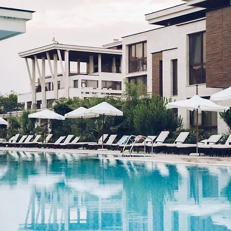 Ośrodek wypoczynkowy Apolonia 4*