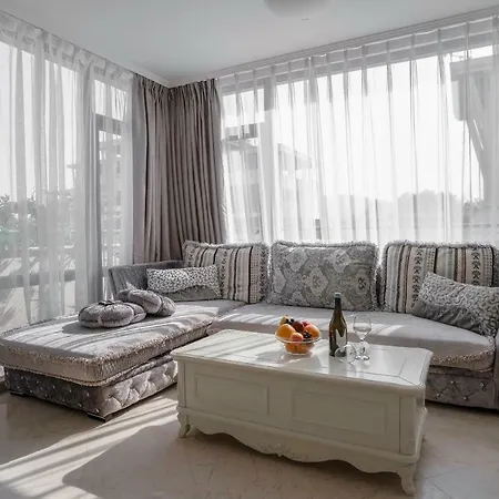 Apolonia Resort 4*